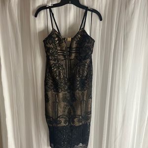 Beautiful black mid dress for all occasions brand new never wore with tag